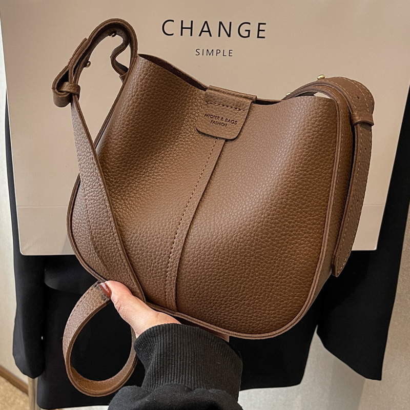 Women Bags 2026 Trends - Versatile small handbag for women 2026